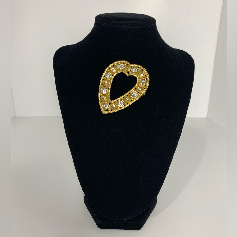 VINTAGE HEART BROOCH with Rhinestones!